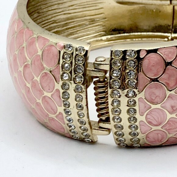 Vintage pink and gold tone mermaid rhinestone hinged bracelet - Picture 10 of 11